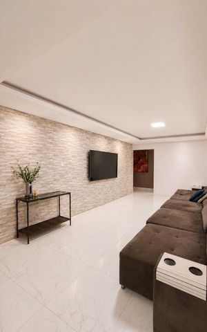 Casa à venda com 220m², 3 quartos e 2 vagas Casa à venda com 220m², 3 quartos e 2 vagasSala