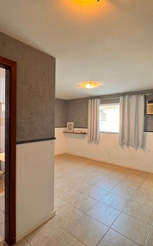Casa de condomínio à venda com 360m², 4 quartos e 3 vagas Casa de condomínio à venda com 360m², 4 quartos e 3 vagasSuíte 3