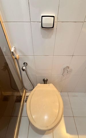 Casa de condomínio à venda com 360m², 4 quartos e 3 vagas Casa de condomínio à venda com 360m², 4 quartos e 3 vagasSuíte 3 - Banheiro