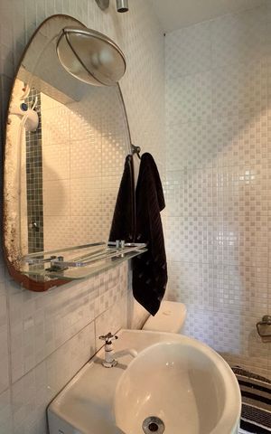 Casa de condomínio à venda com 360m², 4 quartos e 3 vagas Casa de condomínio à venda com 360m², 4 quartos e 3 vagasÁrea externa - Banheiro