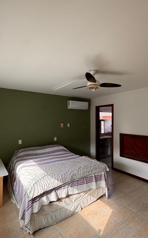 Casa de condomínio à venda com 360m², 4 quartos e 3 vagas Casa de condomínio à venda com 360m², 4 quartos e 3 vagasSuíte 1 (Master)