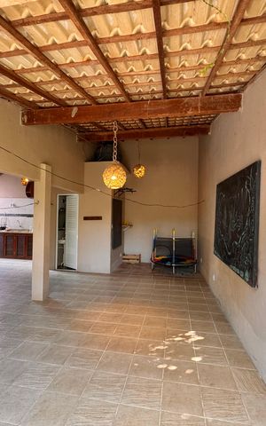 Casa de condomínio à venda com 360m², 4 quartos e 3 vagas Casa de condomínio à venda com 360m², 4 quartos e 3 vagasÁrea externa