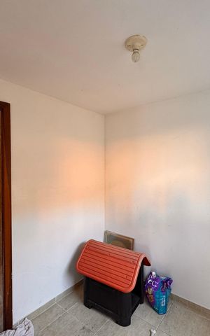 Casa de condomínio à venda com 360m², 4 quartos e 3 vagas Casa de condomínio à venda com 360m², 4 quartos e 3 vagasÁrea de Serviço - Quarto