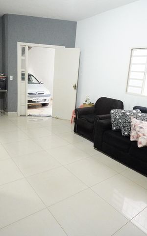 Casa para alugar com 300m², 6 quartos e 4 vagas