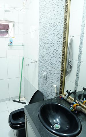 Casa para alugar com 300m², 6 quartos e 4 vagas