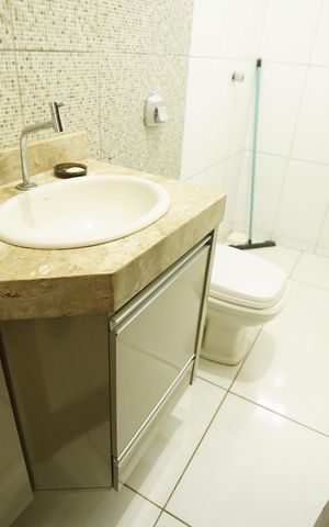 Casa para alugar com 300m², 6 quartos e 4 vagas
