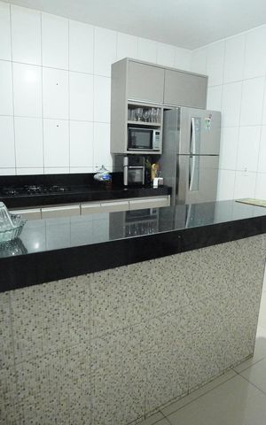 Casa para alugar com 300m², 6 quartos e 4 vagas
