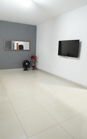 Casa para alugar com 300m², 6 quartos e 4 vagas