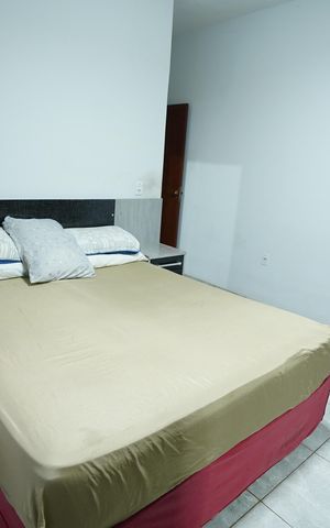 Casa para alugar com 300m², 6 quartos e 4 vagas