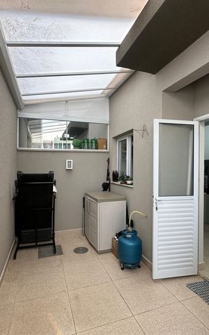 Casa de condomínio à venda com 57m², 2 quartos e 2 vagasQuintal