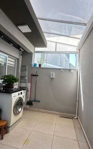 Casa de condomínio à venda com 57m², 2 quartos e 2 vagasÁrea de Serviço