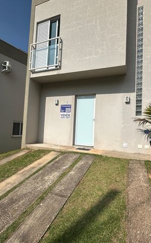 Casa de condomínio à venda com 57m², 2 quartos e 2 vagasFachada