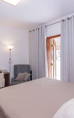 Casa à venda com 250m², 4 quartos e 2 vagas Casa à venda com 250m², 4 quartos e 2 vagasQuarto 1