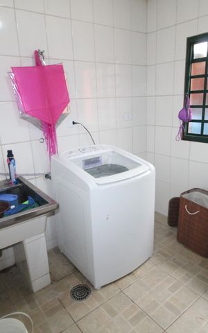Casa para alugar com 1500m², 5 quartos e 5 vagasÁrea de Serviço