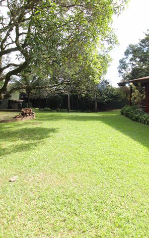 Casa para alugar com 1500m², 5 quartos e 5 vagasÁrea Externa