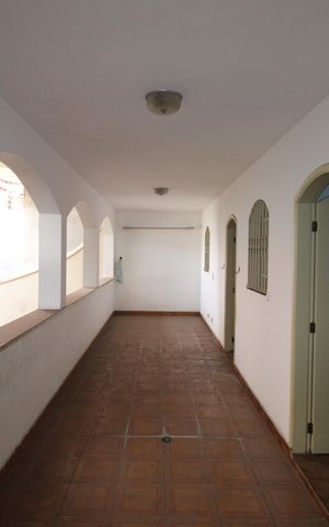 Casa à venda com 301m², 4 quartos e 6 vagasVaranda