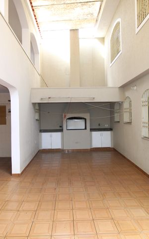Casa à venda com 301m², 4 quartos e 6 vagasÁrea de Serviço