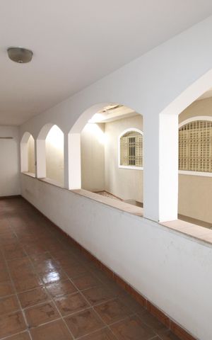 Casa à venda com 301m², 4 quartos e 6 vagasVaranda