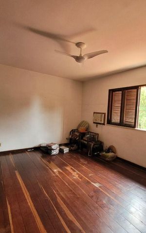 Casa à venda com 388m², 5 quartos e 1 vaga
