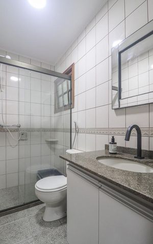 Casa à venda com 230m², 3 quartos e 5 vagasBanheiro 3