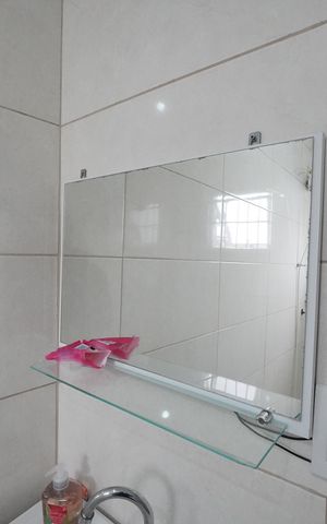 Casa à venda com 128m², 3 quartos e 2 vagasBanheiro