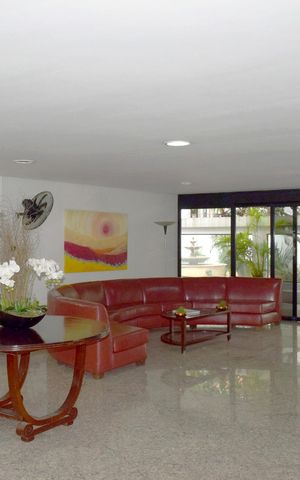 Apartamento à venda com 85m², 1 quarto e 2 vagasHall social