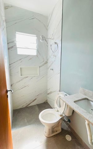 Casa para alugar com 60m², 2 quartos e 1 vaga Casa para alugar com 60m², 2 quartos e 1 vagaBanheiro da suíte