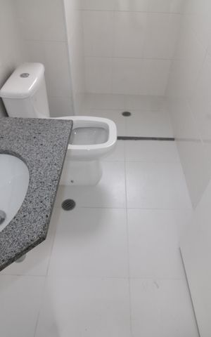 Apartamento à venda com 57m², 2 quartos e 1 vagaQuarto 2 - Banheiro