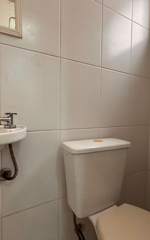 Apartamento à venda com 120m², 3 quartos e 2 vagas Apartamento à venda com 120m², 3 quartos e 2 vagasCozinha e Área de Serviço - Banheiro