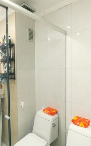 Apartamento à venda com 60m², 3 quartos e 1 vaga Apartamento à venda com 60m², 3 quartos e 1 vagaBanheiro
