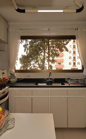 Apartamento à venda com 140m², 3 quartos e 2 vagasCozinha