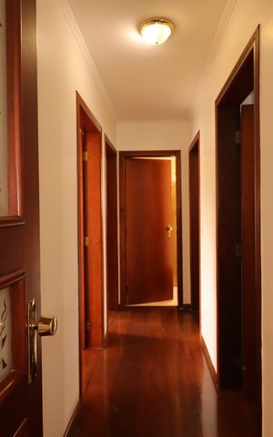 Apartamento à venda com 140m², 3 quartos e 2 vagasCorredor