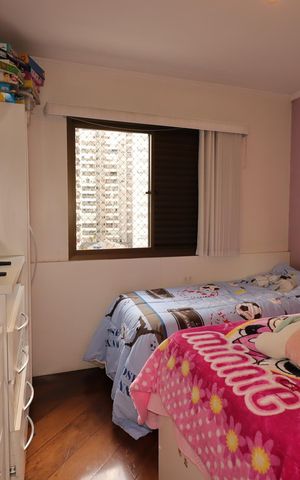 Apartamento à venda com 140m², 3 quartos e 2 vagasQuarto 2