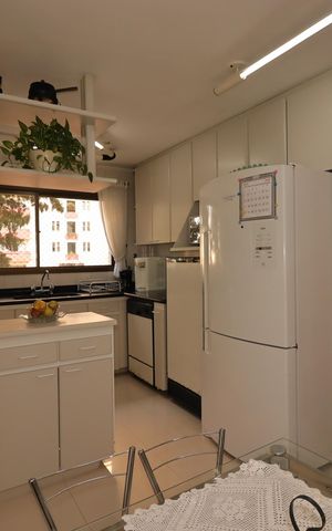 Apartamento à venda com 140m², 3 quartos e 2 vagasCozinha