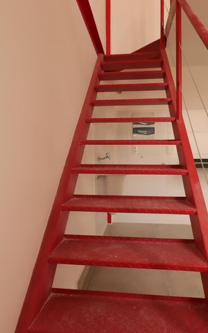 Apartamento à venda com 51m², 1 quarto e 1 vagaEscada