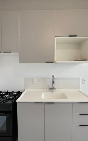 Apartamento à venda com 32m², 2 quartos e sem vaga Apartamento à venda com 32m², 2 quartos e sem vagaCozinha e Área de Serviço