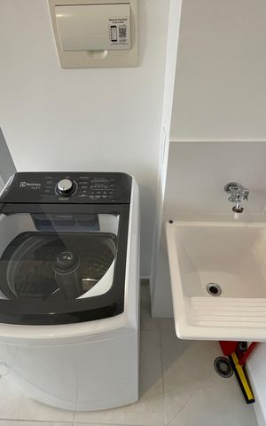 Apartamento à venda com 32m², 2 quartos e sem vaga Apartamento à venda com 32m², 2 quartos e sem vagaCozinha e Área de Serviço
