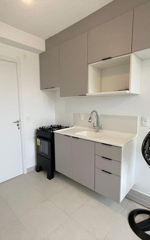 Apartamento à venda com 32m², 2 quartos e sem vaga Apartamento à venda com 32m², 2 quartos e sem vagaCozinha e Área de Serviço