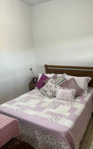 Casa à venda com 186m², 6 quartos e 3 vagas Casa à venda com 186m², 6 quartos e 3 vagasQuarto