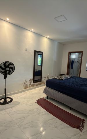 Casa à venda com 400m², 1 quarto e 6 vagas Casa à venda com 400m², 1 quarto e 6 vagasQuarto 01