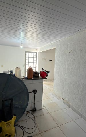 Casa à venda com 400m², 1 quarto e 6 vagas Casa à venda com 400m², 1 quarto e 6 vagasSala e cozinha