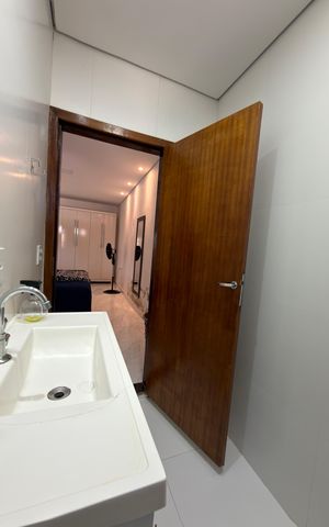 Casa à venda com 400m², 1 quarto e 6 vagas Casa à venda com 400m², 1 quarto e 6 vagasBanheiro 2