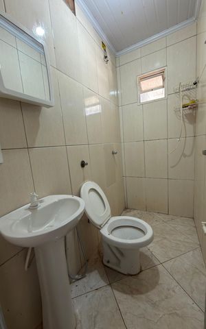 Casa à venda com 400m², 1 quarto e 6 vagas Casa à venda com 400m², 1 quarto e 6 vagasBanheiro