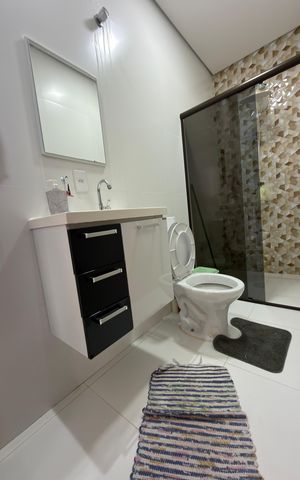 Casa à venda com 400m², 1 quarto e 6 vagas Casa à venda com 400m², 1 quarto e 6 vagasBanheiro 1