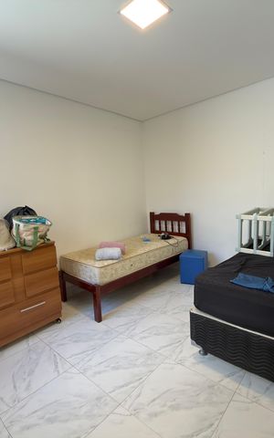 Casa à venda com 400m², 1 quarto e 6 vagas Casa à venda com 400m², 1 quarto e 6 vagasQuarto 02