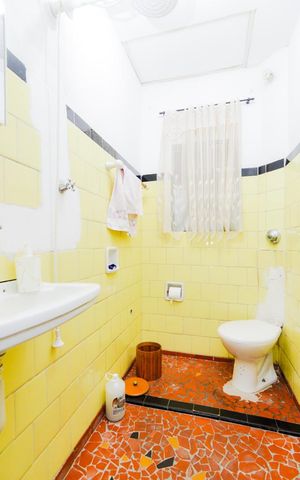 Casa à venda com 168m², 1 quarto e 1 vagaBanheiro