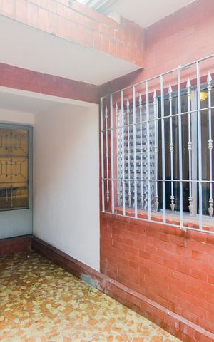 Casa à venda com 168m², 1 quarto e 1 vagaÁrea externa