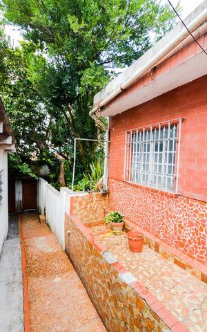 Casa à venda com 168m², 1 quarto e 1 vagaÁrea externa