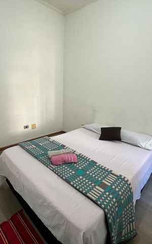 Casa para alugar com 450m², 5 quartos e 8 vagas Casa para alugar com 450m², 5 quartos e 8 vagasQuarto 2