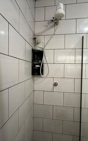 Casa para alugar com 450m², 5 quartos e 8 vagas Casa para alugar com 450m², 5 quartos e 8 vagasBanheiro